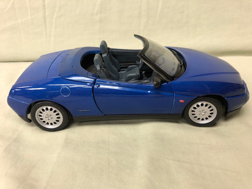 ダイキャスト　1/18  ALFA ROMEO SPIDER Maisto Alfa Romeo Diecast & Toy 1:18 for sale - eBay