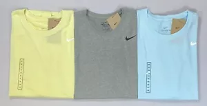 Women's Nike DX0687 Thin Dri-Fit Polyester Legend T-Shirt NEW - Picture 1 of 5