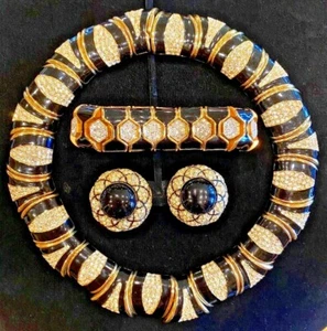 INCREÍBLE JUEGO DE COLLAR, PULSERA Y PENDIENTES DE CUELLO DE CRISTAL ESMALTE NEGRO CINER - Imagen 1 de 11