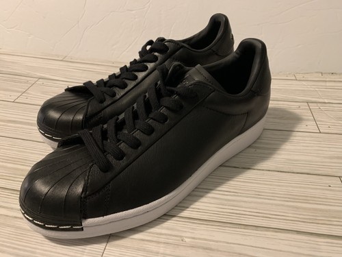 Scarpe Adidas Superstar Uomo Taglia 8.5 Nero Bianco Pelle Sneakers Basse FV3353