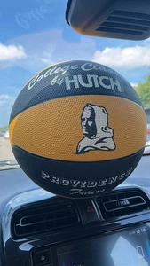 Baloncesto vintage Hutch Providence College Fraars NCAA NUEVO SIN CAJA  - Imagen 1 de 1
