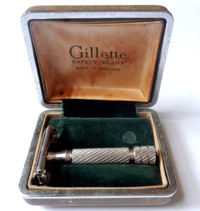 AMAZING VINTAGE OLD GILLETTE SAFETY RAZOR MADE IN ENGLAND ORIGINAL BOX 1950'S - Picture 1 of 9