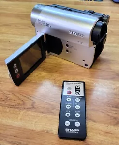Sony Handycam DCR-HC52 videocamera digitale miniDV così com'è solo per parti di ricambio - Foto 1 di 9