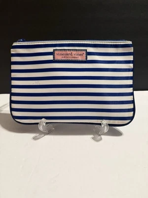 Bolsa con cremallera a rayas azul blanco Vineyard Vines Martha’s Vineyard 9,5x6,5 Foto 1 de 4