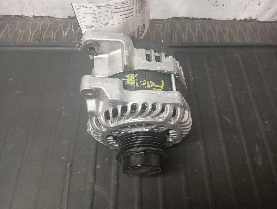2020 Cadillac CT6 Alternator 3048164 - Image 1 of 4