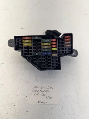 2010-2014 Volkswagen Jetta Sportwagen 2.0L TDI  Fuse Relay OEM. - Image 1 of 4