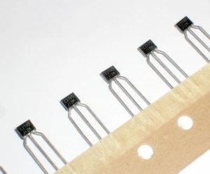 50pcs 2SC2785J 2SC2785 C2875 Transistor TO-92S NEC - Picture 1 of 1