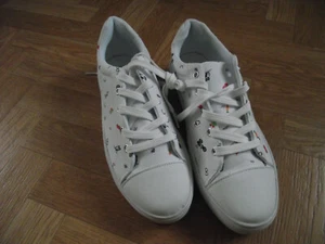 Weisser Schnürschuh mit Motiv - Bild 1 von 5