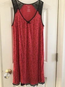 Red Night Gown With Black Hearts & Lace Trim V Neck Apt 9 Intimates Size S NWOT - Picture 1 of 4