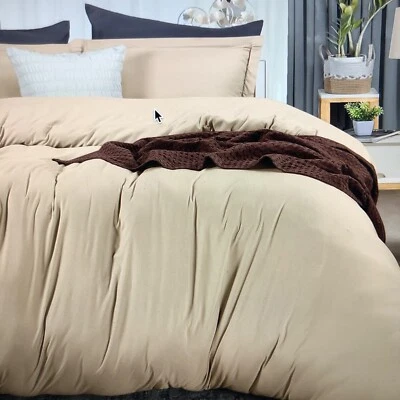 Utopia Beige Duvet Cover 90 X 90 Queen Size Incl. 2 matching 20X26 Pillow Shams - Image 1 of 3