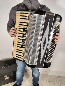 ANTICA FISARMONICA Bertone & Locatelli 120 BASSI epoca '900 STRUMENTO MUSICALE - Foto 1 di 23