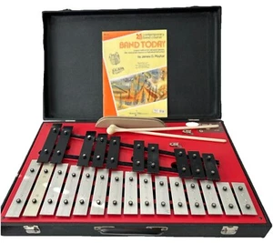 Vintage Meg Xylophone In Case Complete with Band Today Music Book - Picture 1 of 9