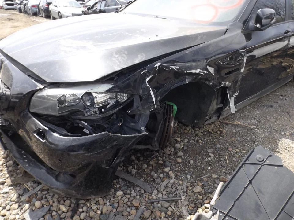 Turbo/Supercargador 3.0L Turbo AWD Se adapta a BMW 535i GT 1358482 10-17 Foto 1 de 4