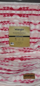 Wrangler Ultra Plush Throw PINK  WESTERN 60x70" NEW - Picture 1 of 4