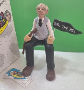 Shelf Sitters OVER THE HILL Family of Friends Manning Collection Figurine - Picture 1 of 4