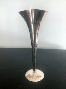 A Vienna Secession Silver Vase by Weiner Werkstätte - Picture 1 of 10