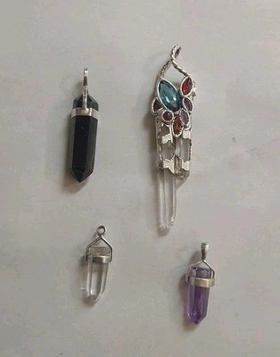 Lote de pingentes de pedra preciosa de quartzo ametista ônix preto 10,3 4,6 2,1 e 1,6 gramas - Imagem 1 de 4