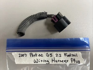 2007 Pontiac G5 2.2 fuel rail wiring harness Plug - Picture 1 of 3