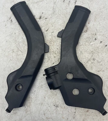 Protetores de quadro GAS GAS MC125 OEM 79103094100EB - Imagem 1 de 4