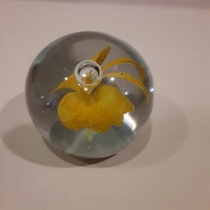 Vintage Hand Blown Glass Paperweight Flower /Butterfly Yellow - Picture 1 of 4