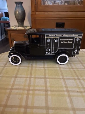 ERTL Die Cast Duquesne Light Co. 1927 Crysler Corp. Van -Excellent - Image 1 of 4
