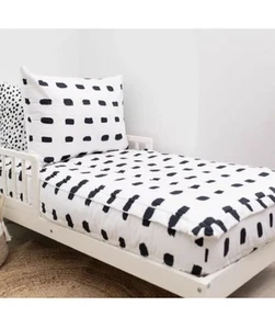 Beddy’s Toddler Zipper Bedding- Dash - Picture 1 of 12