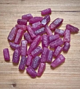 10Pcs Natural Raw Ruby Stones Pink Ruby Gemstone Mini Rough Sticks Loose Crystal - Picture 1 of 9