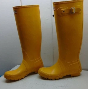 Hunter Yellow Gloss Rubber Pull On Tall Rain Snow Boot Unisex Shoe Men 7 Women 8 - Picture 1 of 11