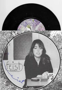 FEIST - mushaboom - Leslie Feist signed cd cover - AUTOGRAMM - INCL CD - Bild 1 von 1