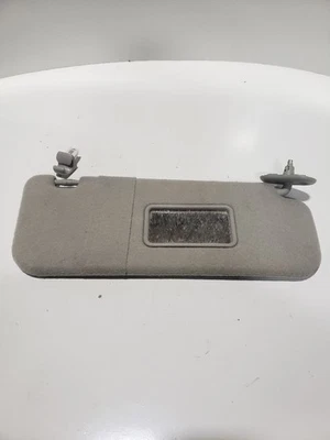 Used Right Sun Visor fits: 2007 Toyota Matrix from 04/01/05 XR R. w/o roof air b - Image 1 of 4