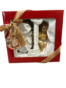 Neu im Karton Jesuskind in einer Krippe Weihnachten Xmas Dekoration - Bild 1 von 2