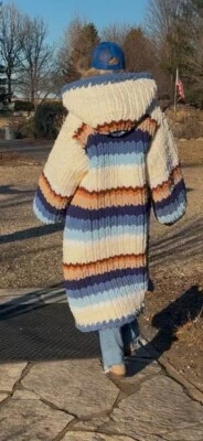 SUÉTER/ABRIGO LARGO DE PUNTO GRUESO HECHO A MANO ÚNICO ¡TAN CÁLIDO! Foto 1 de 4