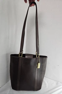 Coach Borsa a secchiello pelle marrone inglese vintage anni 90 LeatherTote Bag 6706 ITALIA - Foto 1 di 14