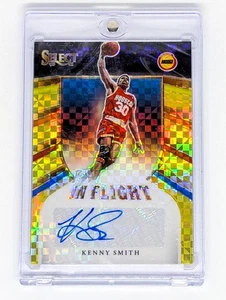 Panini Select In Flight Signatures Gold Prizm 2020-21 #IF-KSM Kenny Smith/10 - Imagen 1 de 2