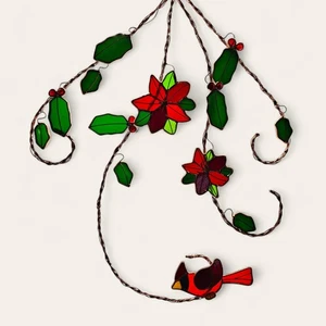Corona de puerta de bayas de acebo cardenal rojo atrapasol vitral de Navidad de colección 18" - Imagen 1 de 7