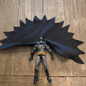 DC Comics Bat Signal Batman mit riesigem Cape 2005 Actionfigur 6,5" - Bild 1 von 7