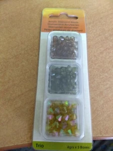 3 CAJAS CON ACRÍLICO EN FORMA DE DIAMANTE DE 6 MM 4GSM. POR CAJA (C) - Imagen 1 de 1