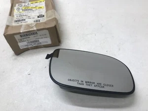 Door Right Mirror Glass for Chevrolet Venture 2000 2001 2002 2003 Passenger Side - Picture 1 of 4