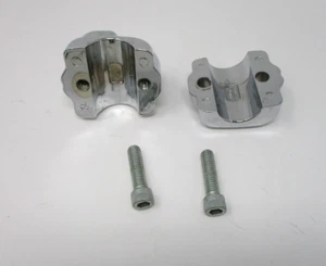 Harley-Davidson OEM '07-'22 Handlebar Riser & Clamp Chrome 56889-07  56887-07 - Picture 1 of 8