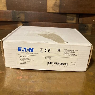Eaton 1451E-6513 Photoelectric Sensor Rectangle Reflective Polarized Reflex Vac - Image 1 of 2