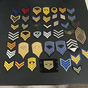 Toppe militari nuove vintage assortite. Lotto di 43. - Foto 1 di 24