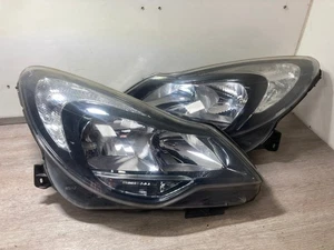 COPPIA FARI ANTERIORI LATO PASSEGGERO E GUIDATORE VAUXHALL CORSA D 2013 - Foto 1 di 16
