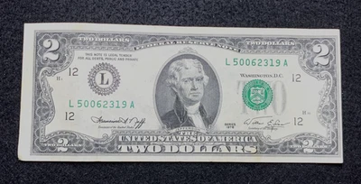 1976- US $2.00 Two Dollar Bill Alignment Error Serial# L50062319A Estate Find - Image 1 of 4