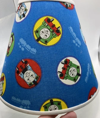 Abajur Thomas the Tank Engine tecido azul abajur infantil ou infantil - Imagem 1 de 4