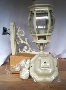 NEW Outdoor Cast Aluminium Wall Lantern Coach Light – Cream / Beige Vintage Styl - Bild 1 von 8