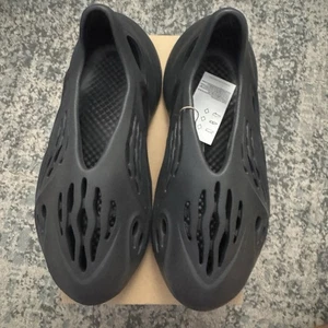 Adidas Yeezy Foam RNNR Onyx Herren Größe 9 - Bild 1 von 9