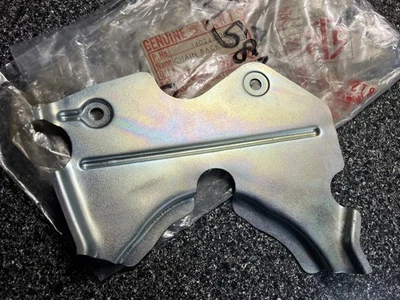 Nuevo de Lote Original Kawasaki GA3 GA2 GA1 G7 KH Estuche de Cadena Piñón Primario Protector de Escudo De Colección Foto 1 de 2