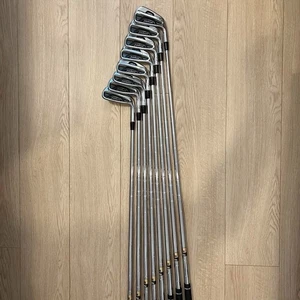 Titleist AP2 712 Forged Iron Set 3-Pw 8pcs w/ Dynamic Gold X100 Used good - Picture 1 of 6