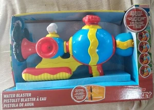 NEW Disney Junior Mickey Mouse Water Blaster Squirt Gun NIB - Picture 1 of 12
