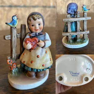 “Sweet Greetings” HUM #352, Hummel Goebel Figurine, Girl Holding Heart, MINT - Picture 1 of 10